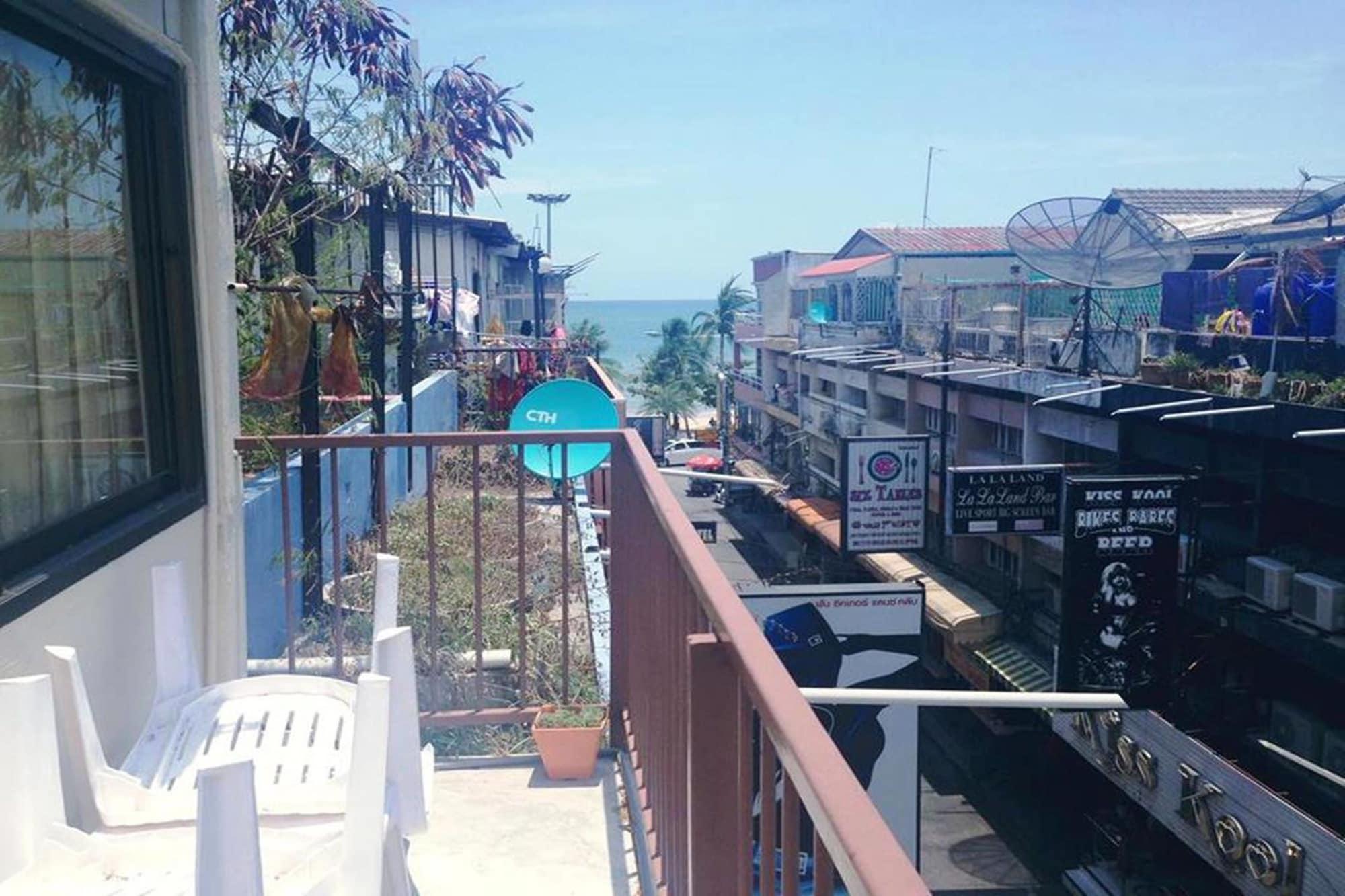 Sandman Hotel & Sports Bar Pattaya Bagian luar foto